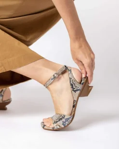 Wonders Alia Mamy Serpiente^ Tacones