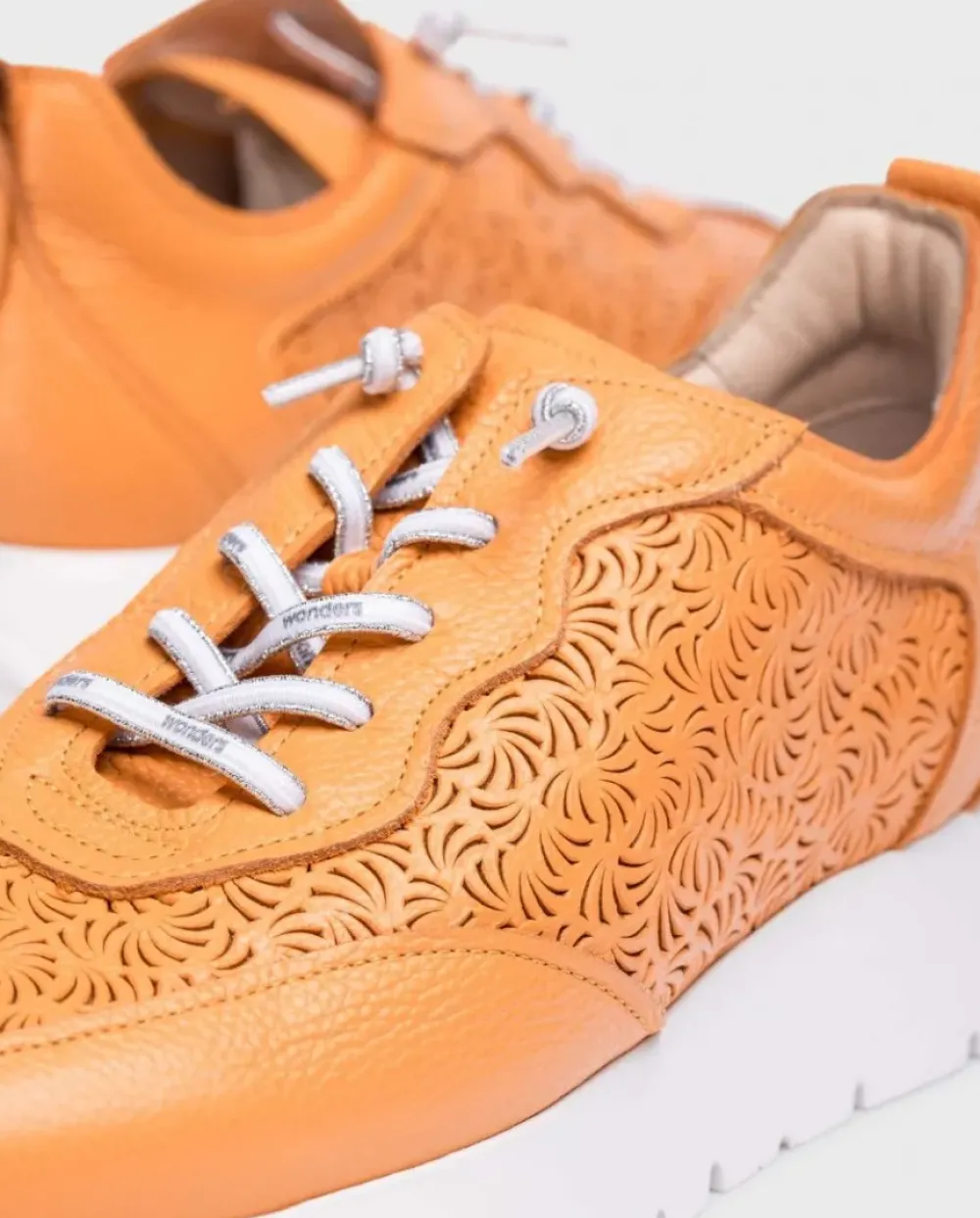 Wonders Deportivas Cario Naranja^ Planos