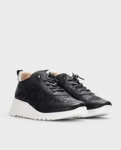 Wonders Deportivas Negro^ Deportivas