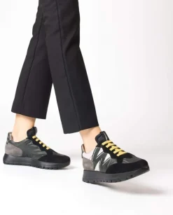 Wonders Deportivas Odisei Negro^ Deportivas