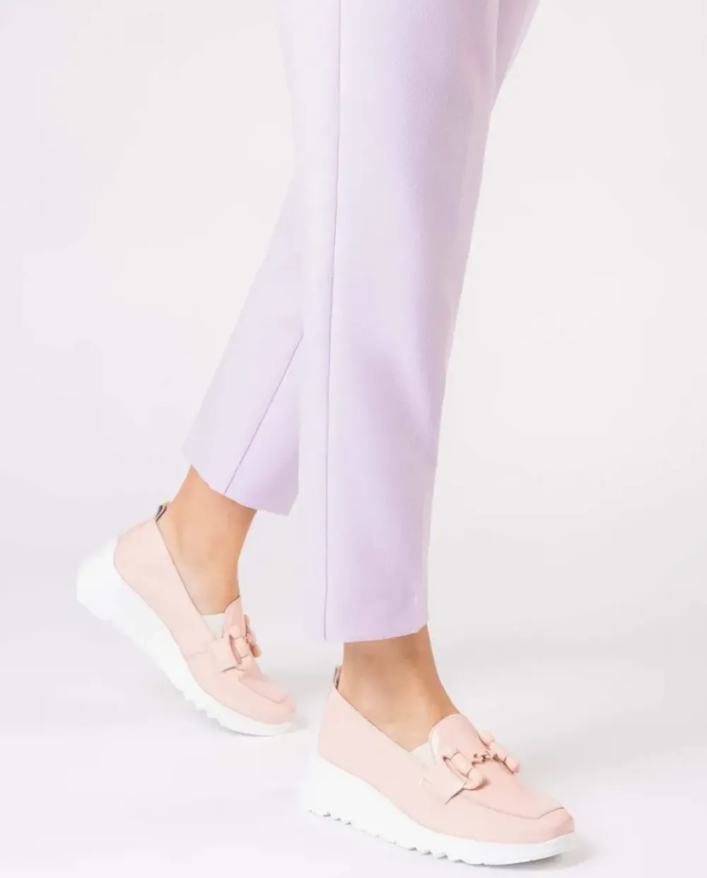 Wonders Mocasin Dance^ Cuñas