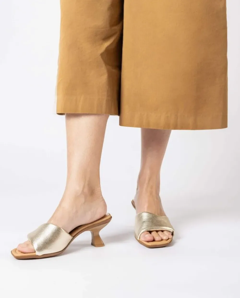 Wonders Mules Glow^ Tacones