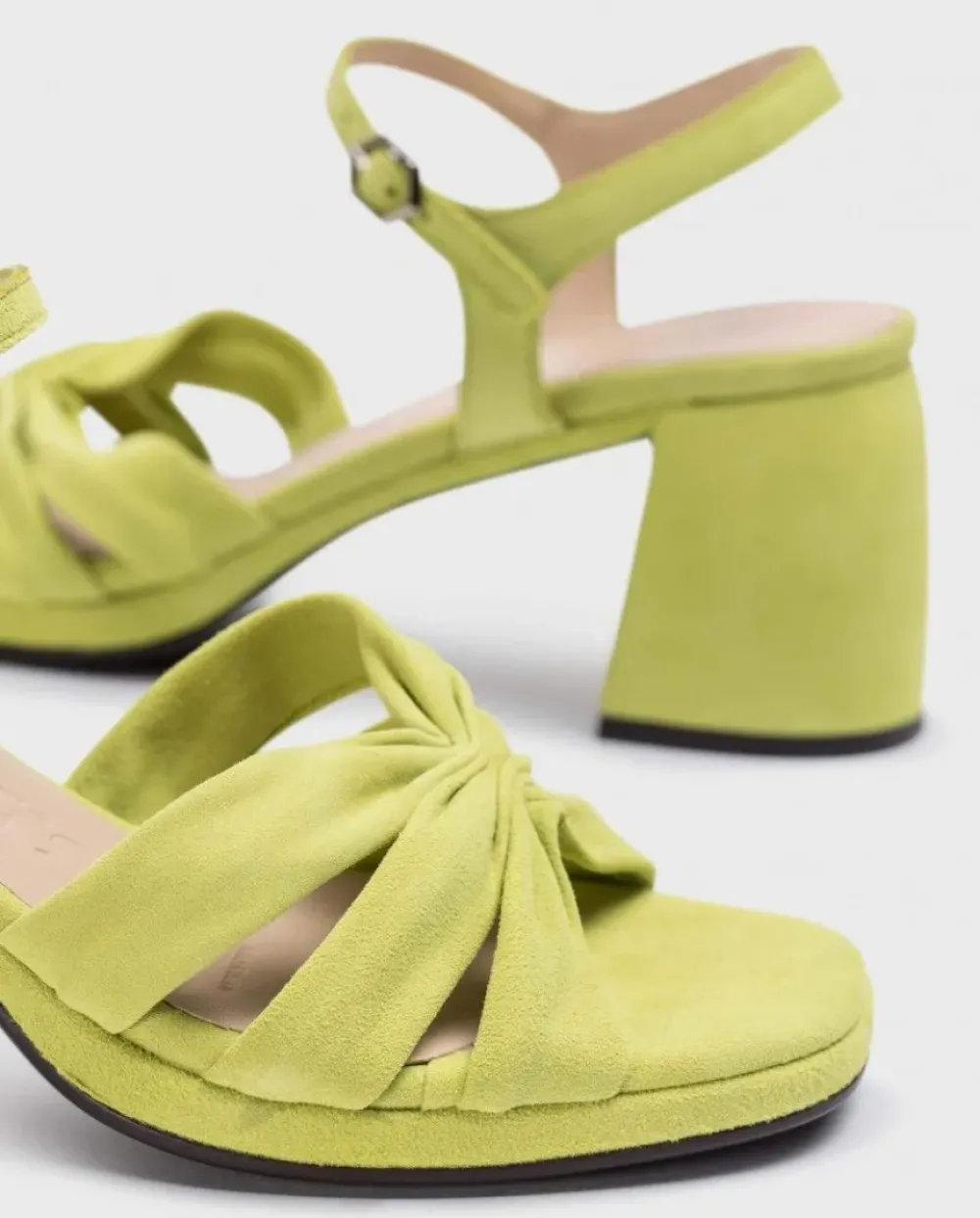 Wonders Sandalias De Tacon Gisela Verde^ Tacones