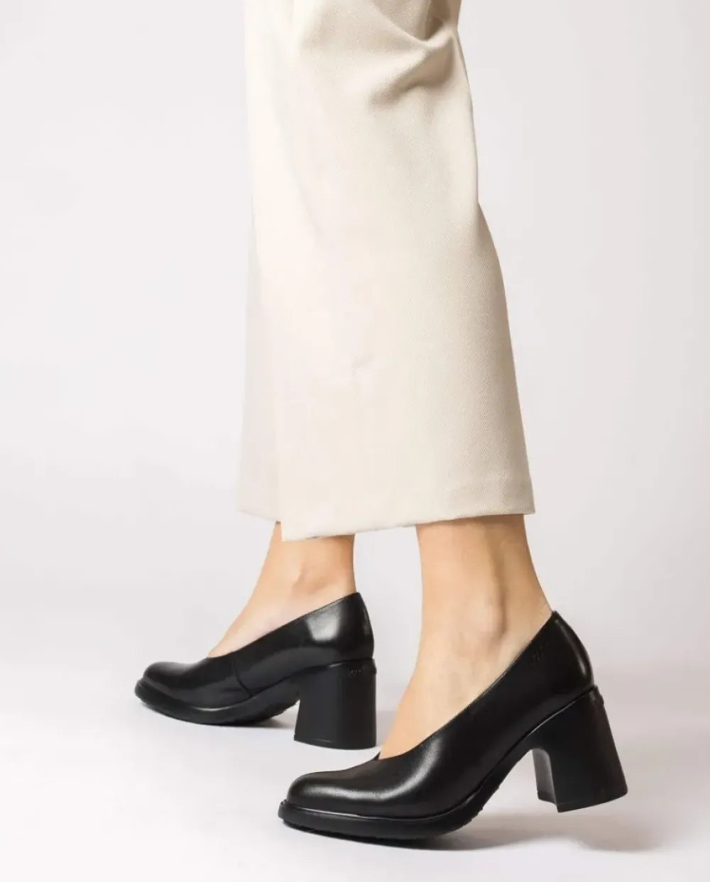 Wonders Tacon Eley^ Tacones